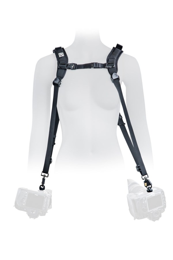 361021_BLACKRAPID_DoubleX_Slim_01_Web - BLACKRAPID Canada A mannequin displaying a harness secured around its torso, showcasing a fitting or design feature.